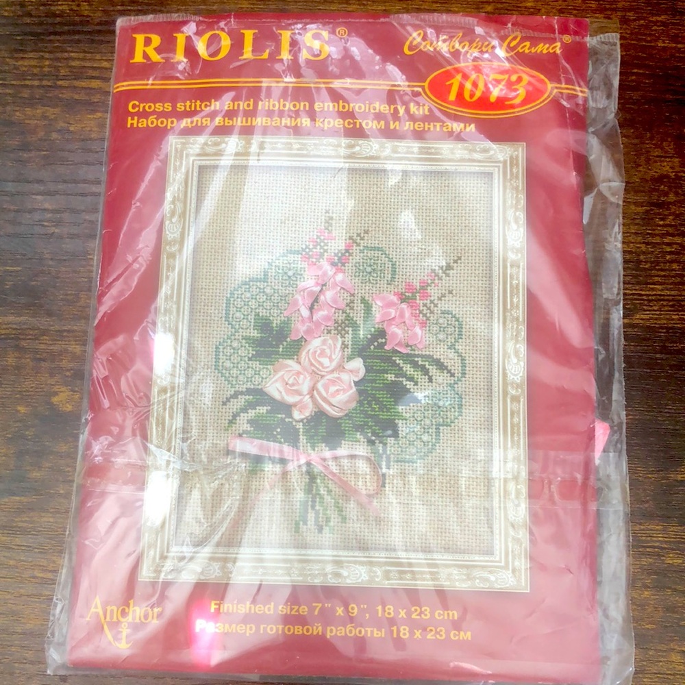 ❤️3 for$7 🌹Riolis 1073 Cross Stitch and Ribbon Embroidery Kit